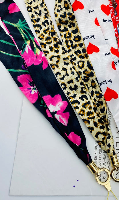 Charm lanyard for cell phone ( Silk )