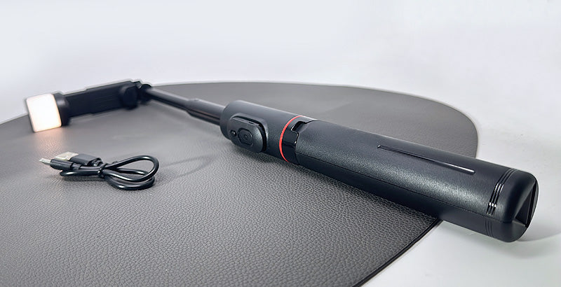Wireless Selfie Tripod with Fill Light, Simple Design Q12S