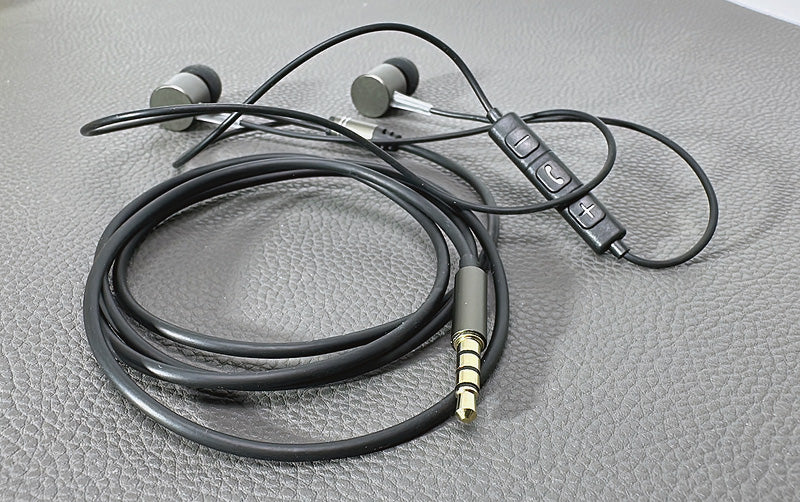 Budi EP01 3.5mm Aux HIFI MIC earphone