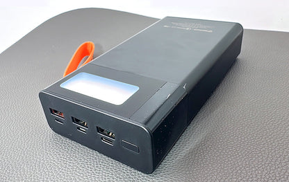 Maxguard MC300 30000 mah PD power bank