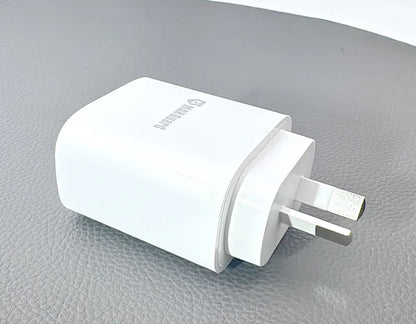 Maxguard 45PDLC PD 45W wall charger with Type-C to Lightning combo