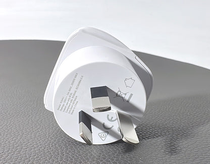 Blackweb/maxpower BK01/MBK01 All-in-One Travel Adapter