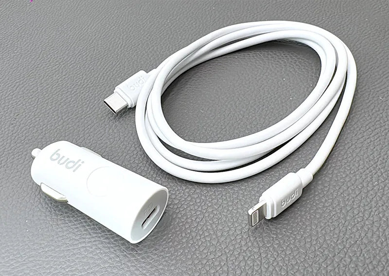 Budi CC062TTLW 33W USB C Mini car charger with Type-C to iPh combo
