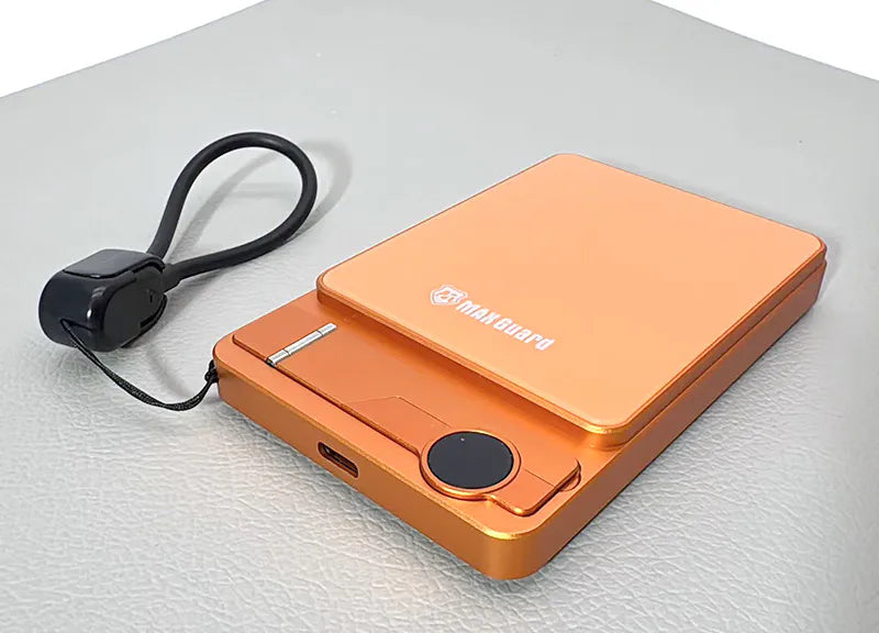 Maxguard F15E 10000 mah 3-in-1 Wireless Charging Power Bank
