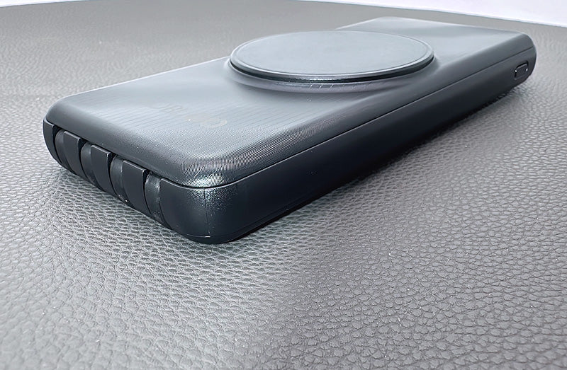 Mobigo GO506 10000 mah MagFit power bank