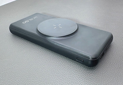 Mobigo GO506 10000 mah MagFit power bank