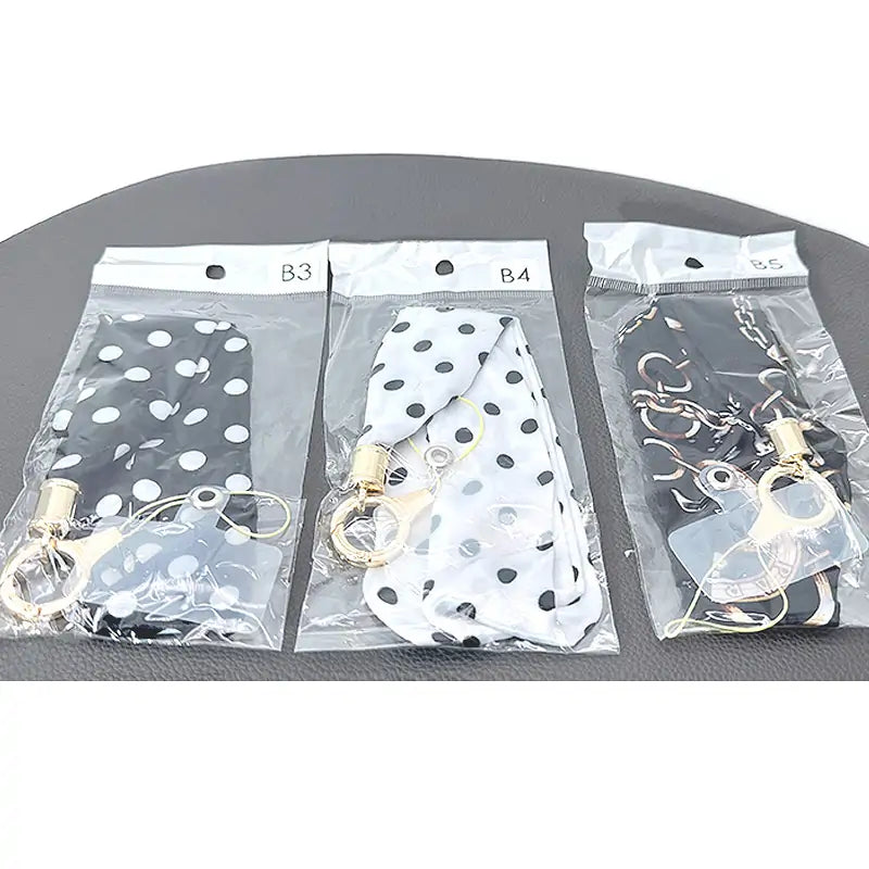 Charm lanyard for cell phone ( Silk )