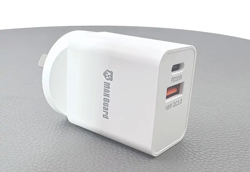 Maxguard MG30WAC/MG30WPD PD 30W+ plus QC 18W wall charger