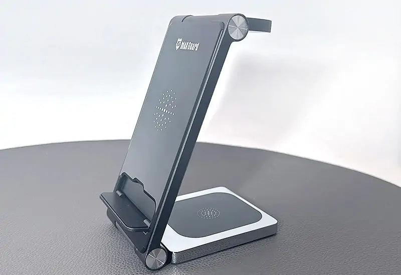 Maxguard MW08 3 in 1 15W Wireless Charger (For apple watch and IOS & android system phone)