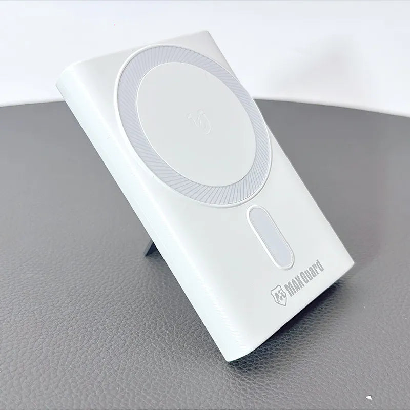 Maxguard MX620W 6000 mah PD MagFit power bank