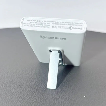 Maxguard MX620W 6000 mah PD MagFit power bank