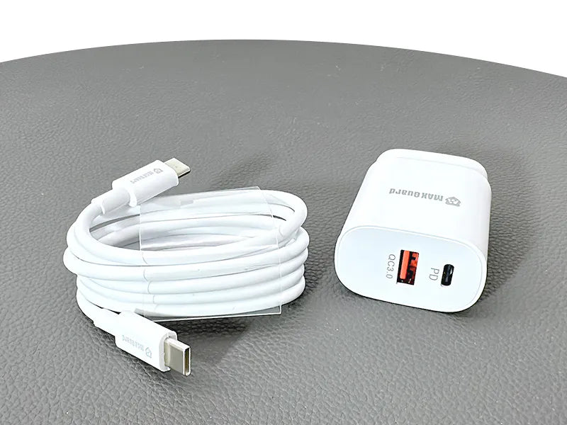 Maxguard WT25WAC/CC PD 25W wall charger with Type-C to C combo