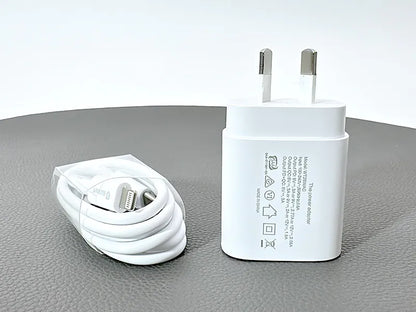 Maxguard WT25WAC/CL PD 25W wall charger with Type-C to Lightning combo