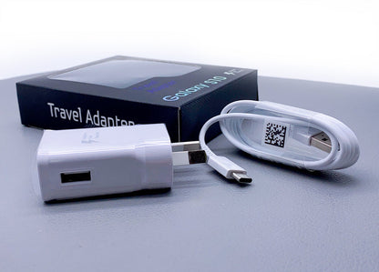 Samsung S10 travel charger with USB-A to C combo
