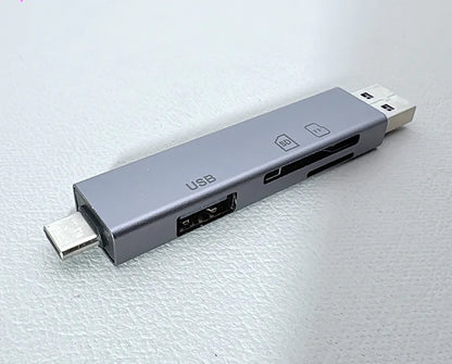 MultiSlot SD/TF USB-C & A Reader SX158