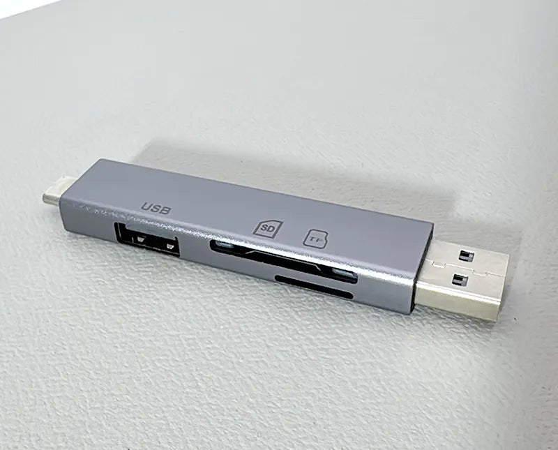 MultiSlot SD/TF USB-C & A Reader SX158