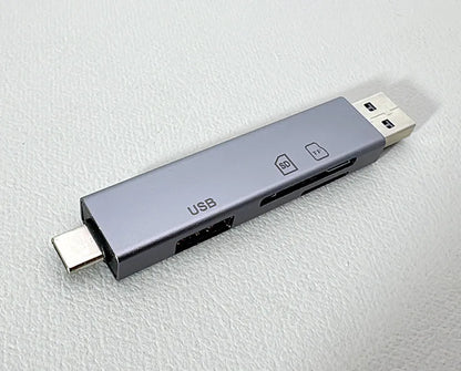 MultiSlot SD/TF USB-C & A Reader SX158